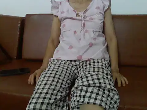 Snapshot of Chery18_sweet chatting on 8, 4, 2026 Chery18 sweet online show from 8, 4, 2026