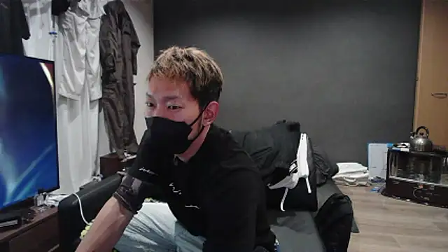 ryuaaaaa online show from 15, 4, 2026