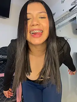 Snapshot of scarleth_marquezz chatting on 1, 5, 2026 scarleth marquezz online show from 1, 5, 2026