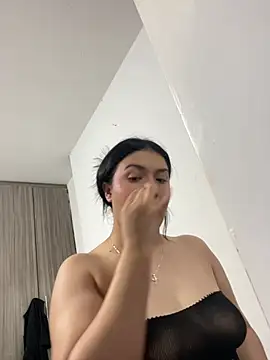 Snapshot of scarleth_marquezz chatting on 27, 5, 2026 scarleth marquezz online show from 27, 5, 2026