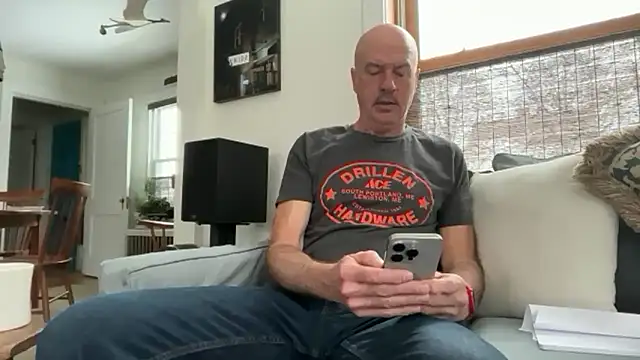 Snapshot of Guy__Grey chatting on 25, 2, 2026 Guy Grey online show from 25, 2, 2026