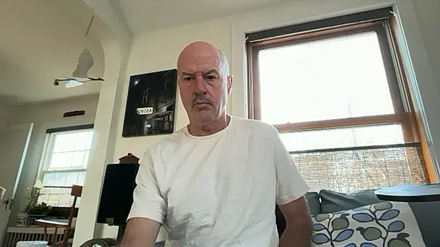 Snapshot of Guy__Grey chatting on 8, 4, 2026 Guy Grey online show from 8, 4, 2026