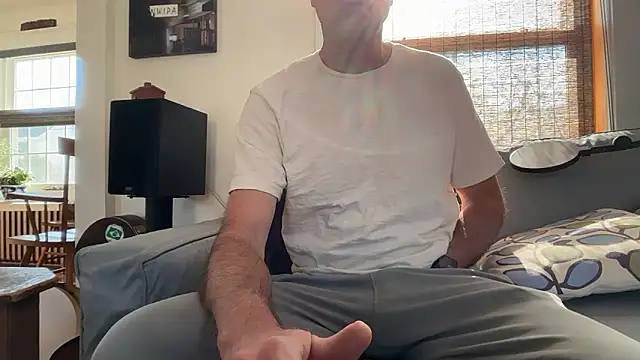 Snapshot of Guy__Grey chatting on 9, 4, 2026 Guy Grey online show from 9, 4, 2026