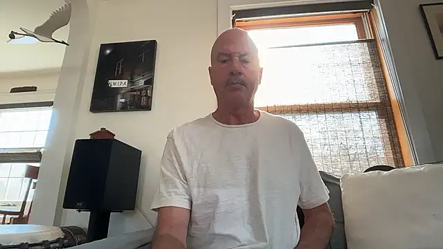 Snapshot of Guy__Grey chatting on 10, 4, 2026 Guy Grey online show from 10, 4, 2026