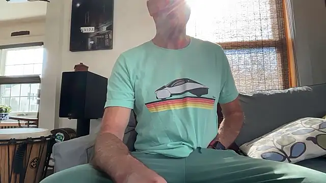 Snapshot of Guy__Grey chatting on 14, 4, 2026 Guy Grey online show from 14, 4, 2026