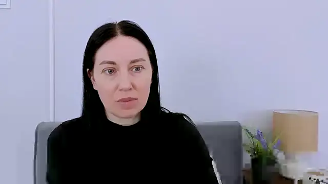 MiaFair online show from 6, 4, 2026