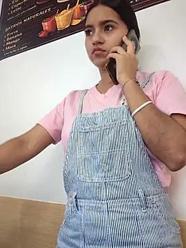 Snapshot of DulceCaroX chatting on 12, 5, 2026 DulceCaroX online show from 12, 5, 2026