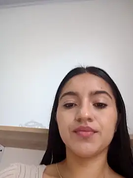 Snapshot of DulceCaroX chatting on 9, 6, 2026 DulceCaroX online show from 9, 6, 2026