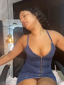 Miaafoxx   online show from 22, 3, 2026