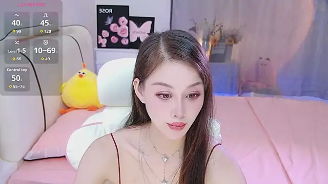 Snapshot of Luckmia333 chatting on 13, 5, 2026 Luckmia333 online show from 13, 5, 2026