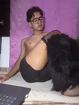 VixHot15 online show from 5, 4, 2026