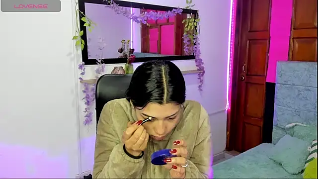 Aysha winxs online show from 17, 3, 2026