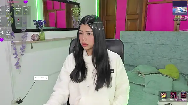 Aysha winxs online show from 2, 4, 2026