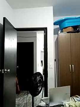 sara cute so online show from 16, 4, 2026