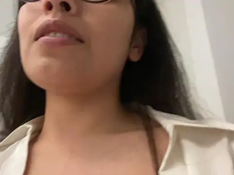 Snapshot of ForeverLola2026 chatting on 30, 5, 2026 ForeverLola2026 online show from 30, 5, 2026
