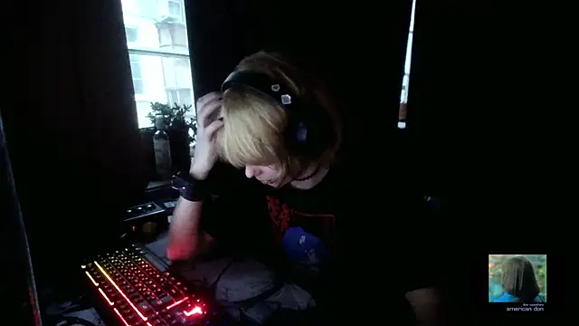 Snapshot of vika_stripc chatting on 4, 4, 2026 vika stripc online show from 4, 4, 2026