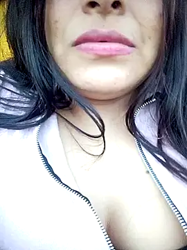 Crazy grone online show from 9, 6, 2026