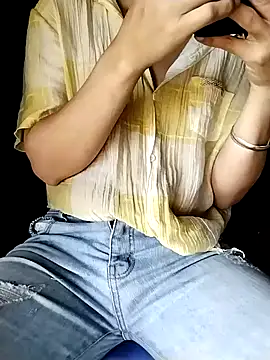 Snapshot of ngocbao11 chatting on 13, 4, 2026 ngocbao11 online show from 13, 4, 2026