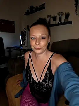 ZaramourXMrX online show from 10, 4, 2026