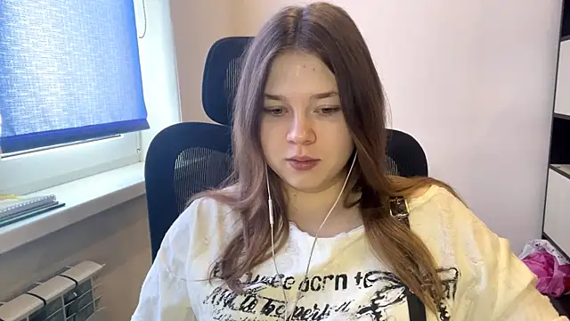 TomikoPfau online show from 20, 3, 2026