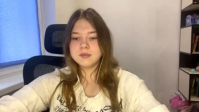 TomikoPfau online show from 3, 4, 2026