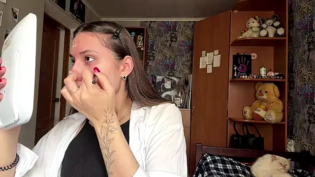 Snapshot of poly_princess chatting on 16, 4, 2026 poly princess online show from 16, 4, 2026