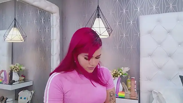 Snapshot of CherryTayloor chatting on 25, 4, 2026 CherryTayloor online show from 25, 4, 2026