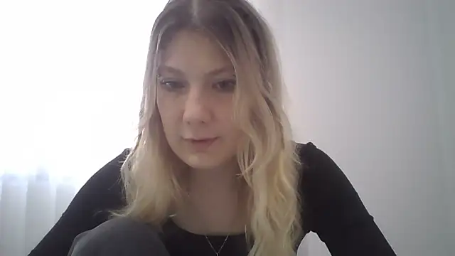 Foxy Bright online show from 2, 3, 2026