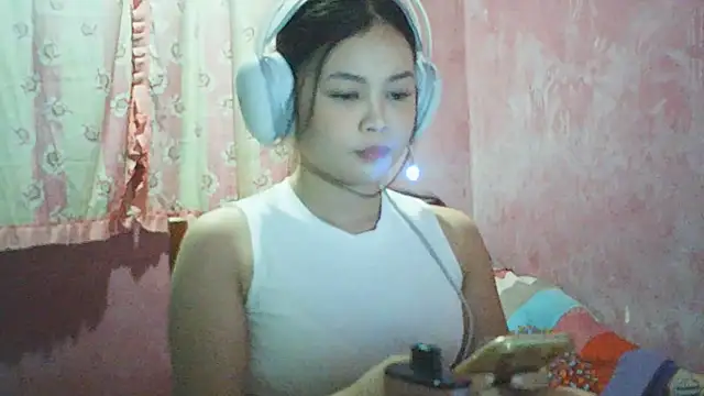Snapshot of DessertFlower chatting on 24, 4, 2026 DessertFlower online show from 24, 4, 2026