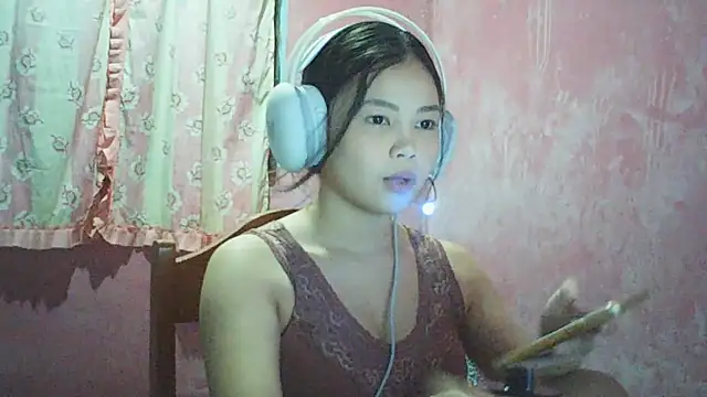 Snapshot of DessertFlower chatting on 25, 4, 2026 DessertFlower online show from 25, 4, 2026