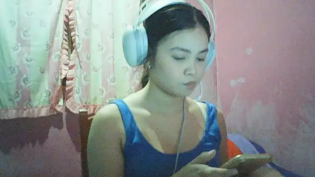 Snapshot of DessertFlower chatting on 13, 5, 2026 DessertFlower online show from 13, 5, 2026