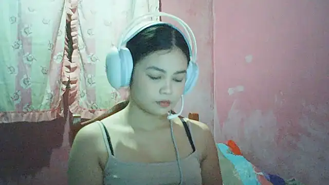 Snapshot of DessertFlower chatting on 15, 5, 2026 DessertFlower online show from 15, 5, 2026