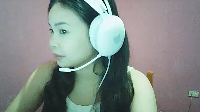 Snapshot of DessertFlower chatting on 17, 5, 2026 DessertFlower online show from 17, 5, 2026