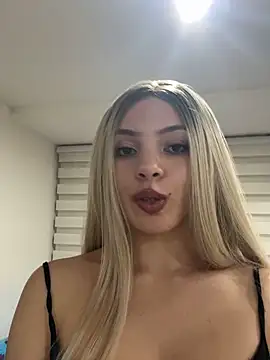 Snapshot of romanovanita chatting on 4, 5, 2026 romanovanita online show from 4, 5, 2026