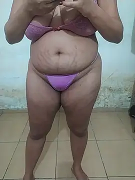 Snapshot of Syila10 chatting on 29, 6, 2026 Syila10 online show from 29, 6, 2026