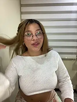 KendyLove  online show from 13, 4, 2026