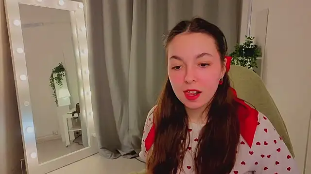 BellaThery online show from 13, 3, 2026