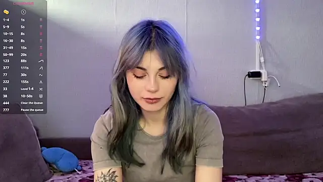 Snapshot of Emmibrilson chatting on 19, 4, 2026 Emmibrilson online show from 19, 4, 2026