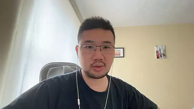 Snapshot of jasonryu2025 chatting on 6, 5, 2026 jasonryu2025 online show from 6, 5, 2026