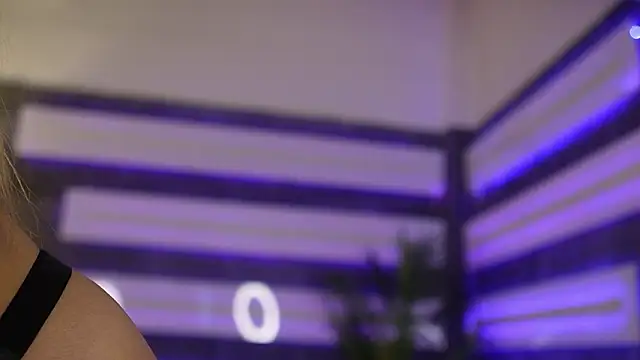 Snapshot of ItsIvyLicious_ chatting on 28, 2, 2026 ItsIvyLicious online show from 28, 2, 2026