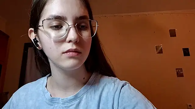 Snapshot of Katelemon chatting on 8, 5, 2026 Katelemon online show from 8, 5, 2026