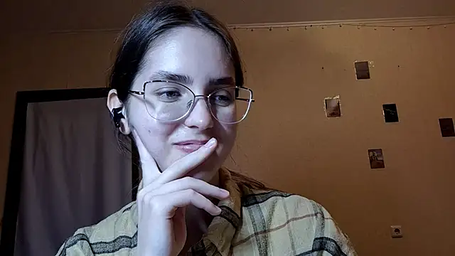 Snapshot of Katelemon chatting on 11, 5, 2026 Katelemon online show from 11, 5, 2026