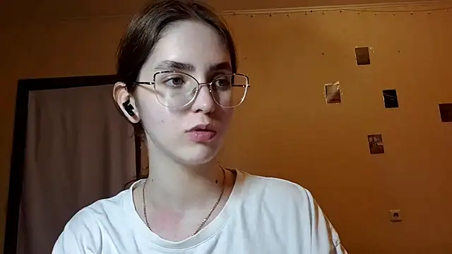 Snapshot of Katelemon chatting on 13, 5, 2026 Katelemon online show from 13, 5, 2026