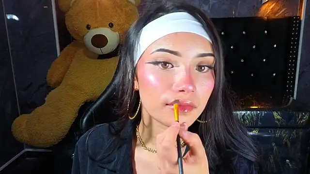 Daphne nicole b online show from 10, 3, 2026