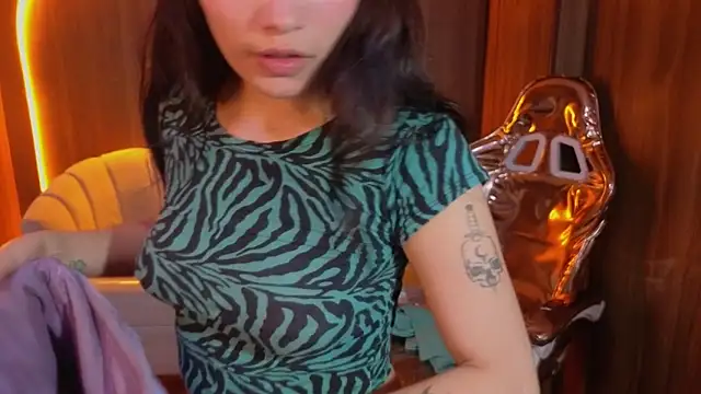 Snapshot of Daphne_nicole_b chatting on 27, 5, 2026 Daphne nicole b online show from 27, 5, 2026