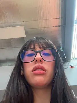 Snapshot of susi_chimm chatting on 20, 5, 2026 susi chimm online show from 20, 5, 2026
