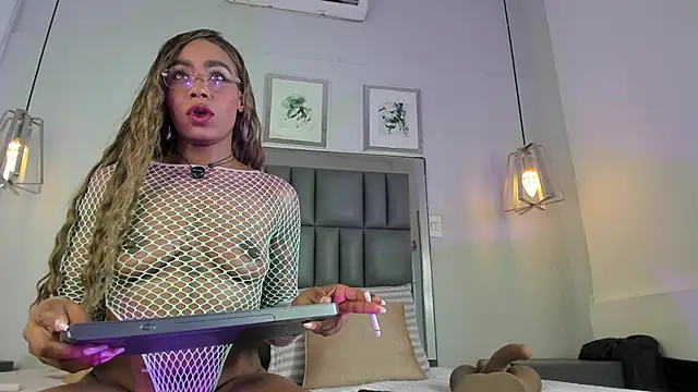 Snapshot of Kataleya_west chatting on 22, 5, 2026 Kataleya west online show from 22, 5, 2026