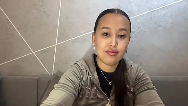 Dana 005 online show from 12, 4, 2026