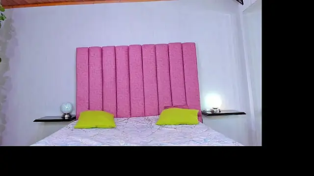 Snapshot of JennieRider chatting on 11, 3, 2026 JennieRider online show from 11, 3, 2026