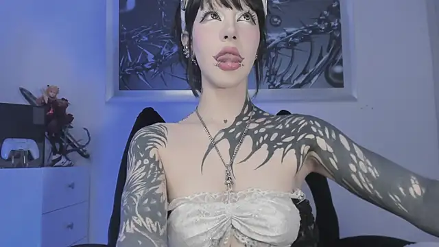 Snapshot of elledanielle chatting on 15, 5, 2026 elledanielle online show from 15, 5, 2026
